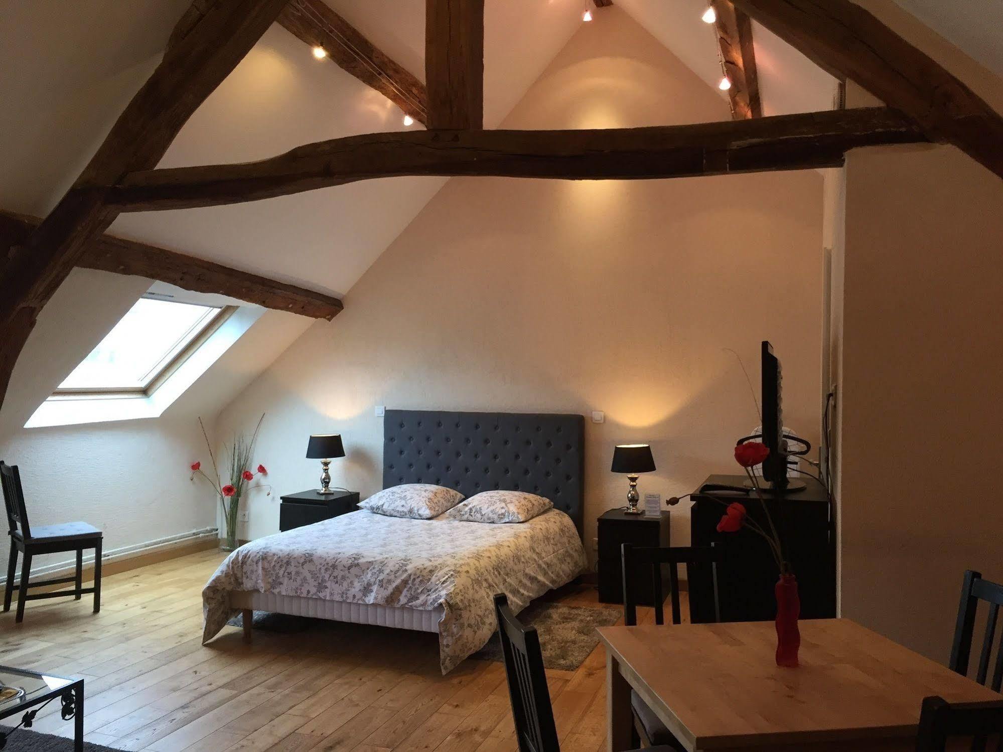 La Ferme Des Moulineaux Hotel Bailly Kültér fotó