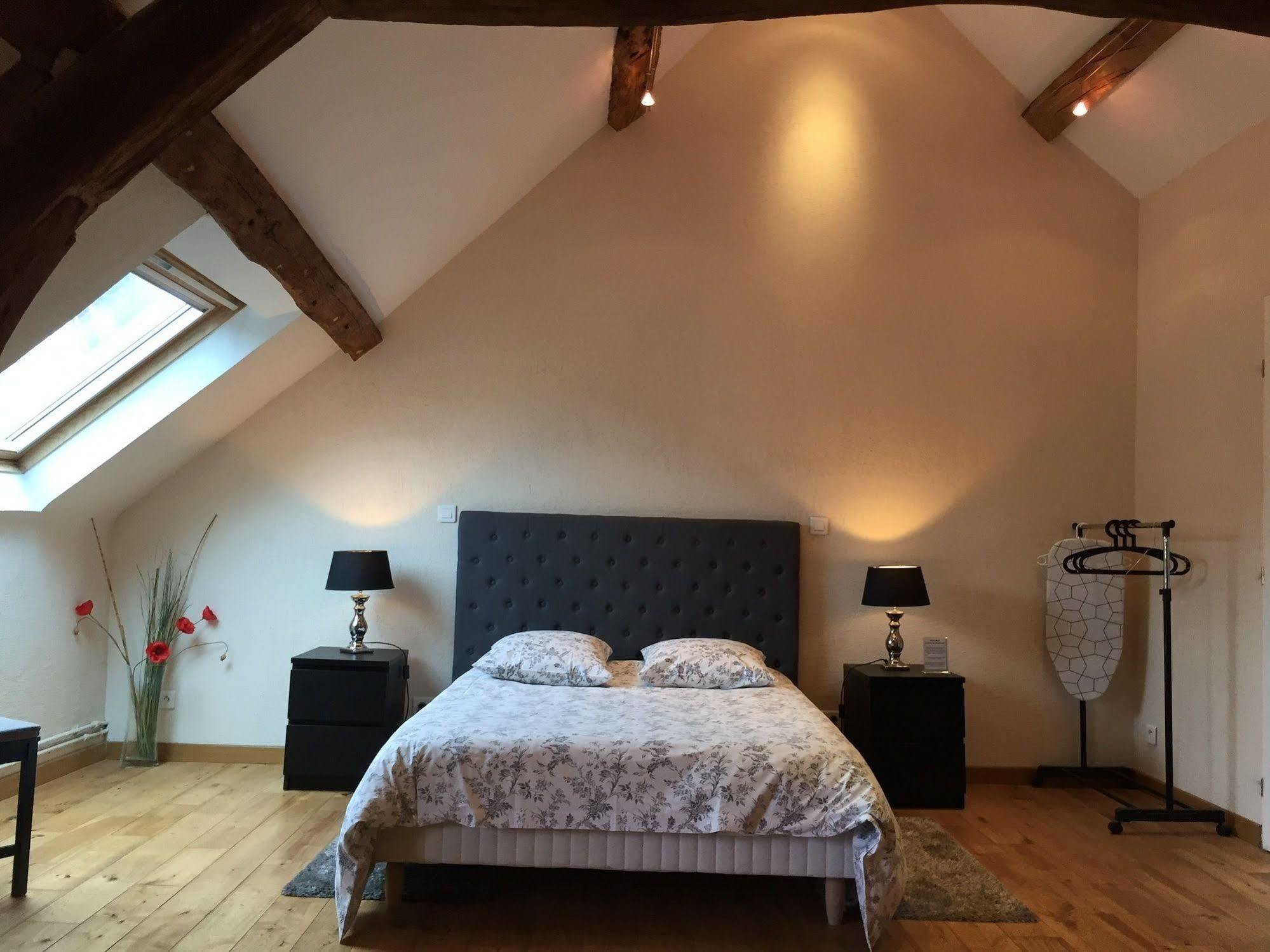 La Ferme Des Moulineaux Hotel Bailly Kültér fotó