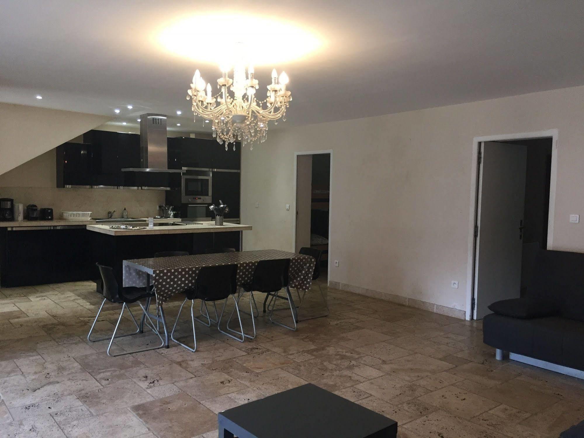 La Ferme Des Moulineaux Hotel Bailly Kültér fotó